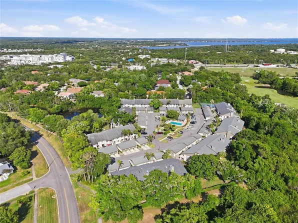 3163 Landmark Dr APT 615, Clearwater, FL 33761