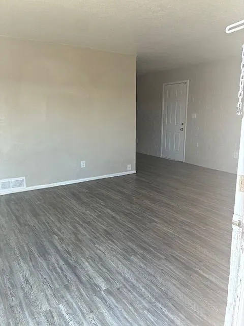 2 bed, 800 sqft, $1,095 — Photo 4