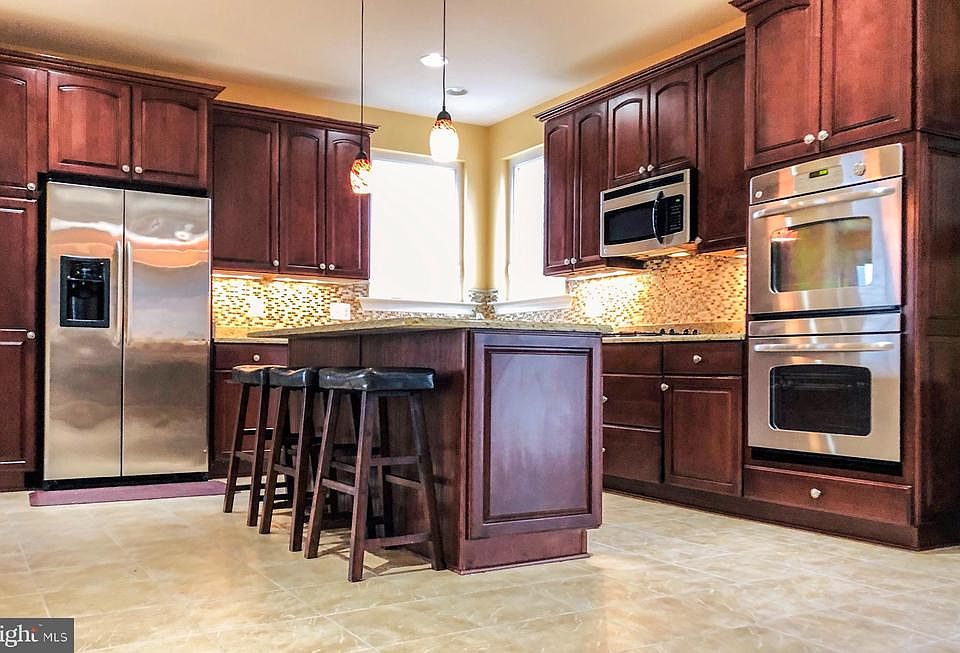 1st image of 3238 Cannoncade Ct