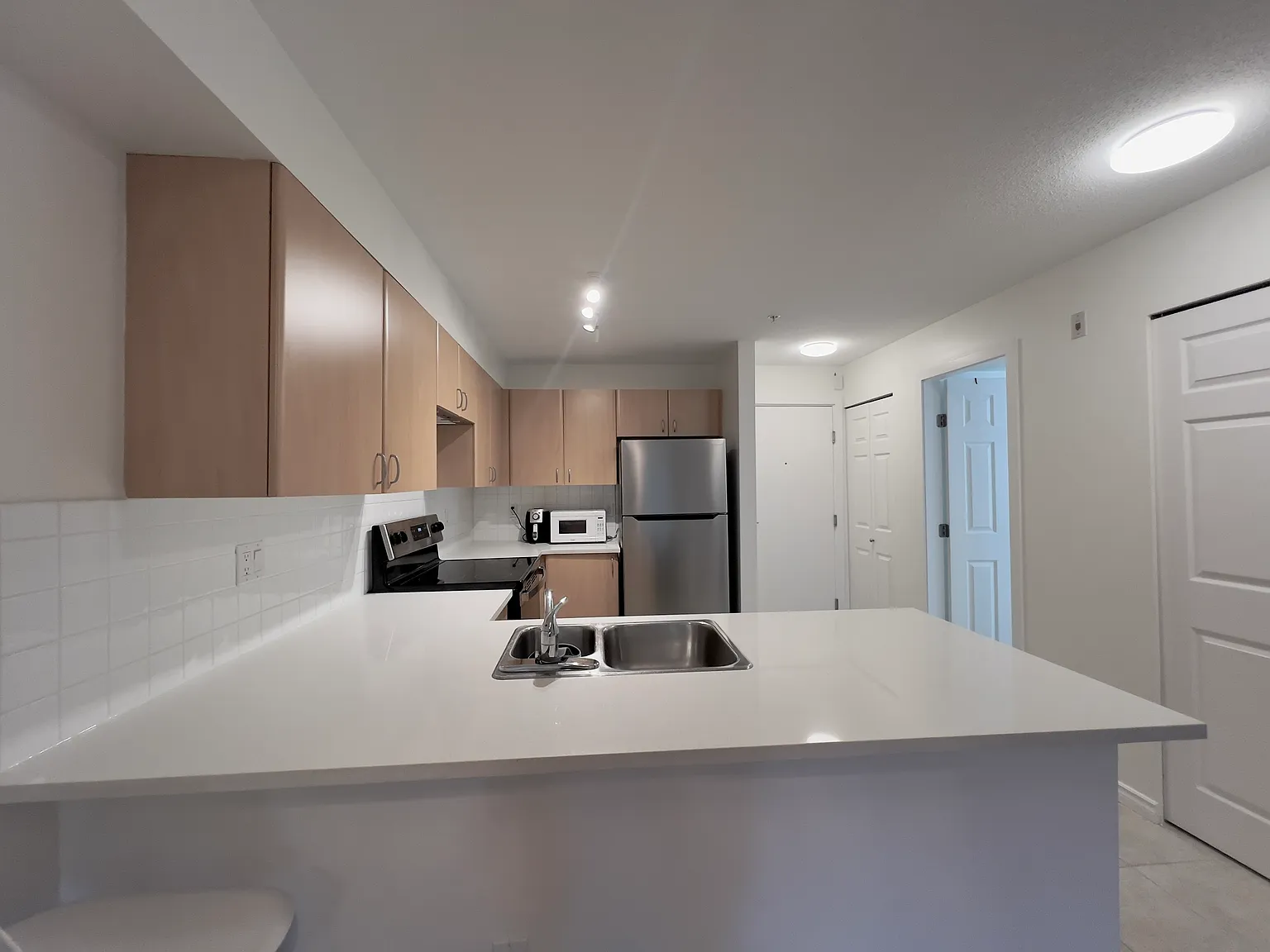 1 bed, 558 sqft, $1,700 — Photo 4