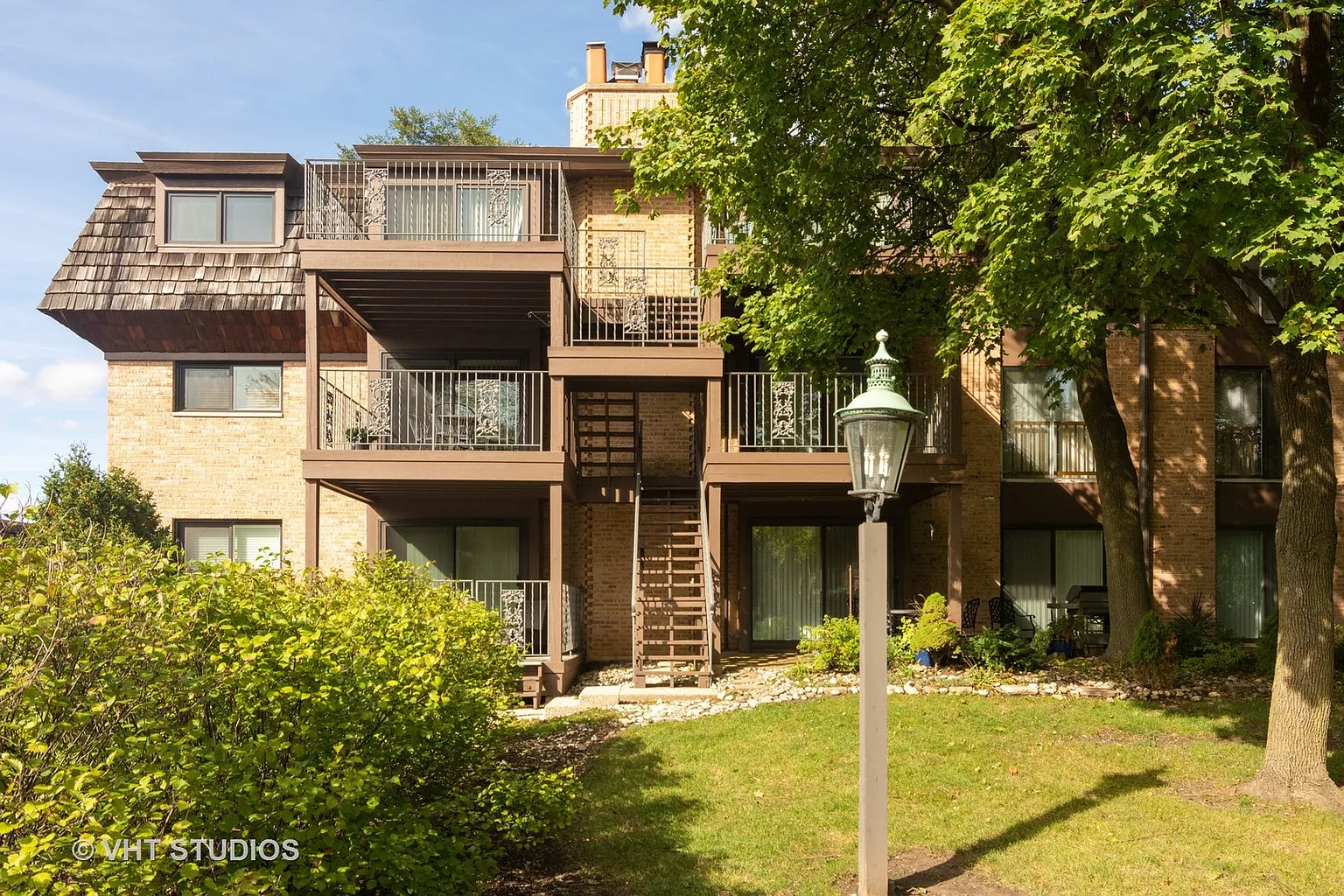 438 Lageschulte St APT 3 photo 1