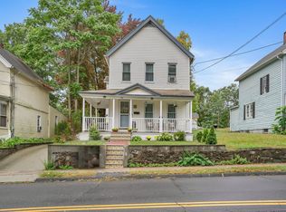 606 Newhall St, Hamden, CT 06517