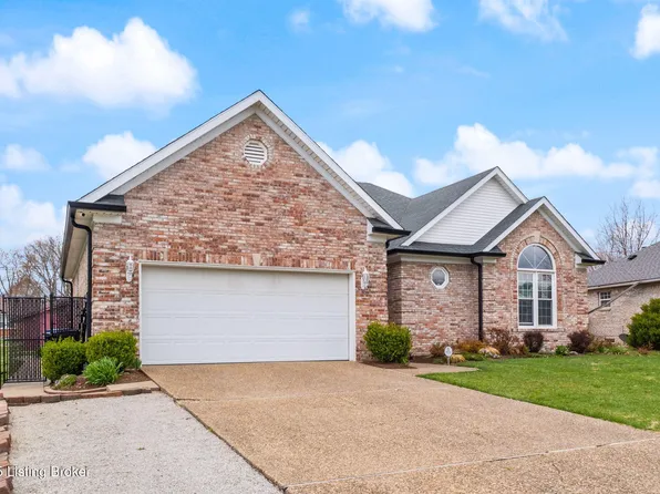 5008 Hunters Point Cir, Louisville, KY 40216