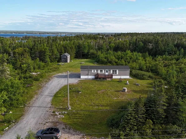 821 Highway 330, Centreville, NS B0W 2G0