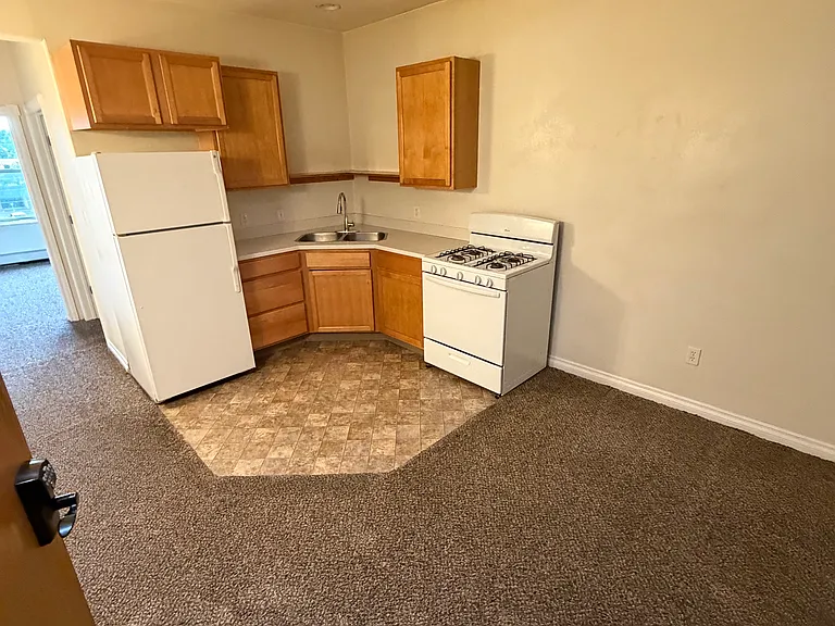 609 Central Ave #37 — Photo 1