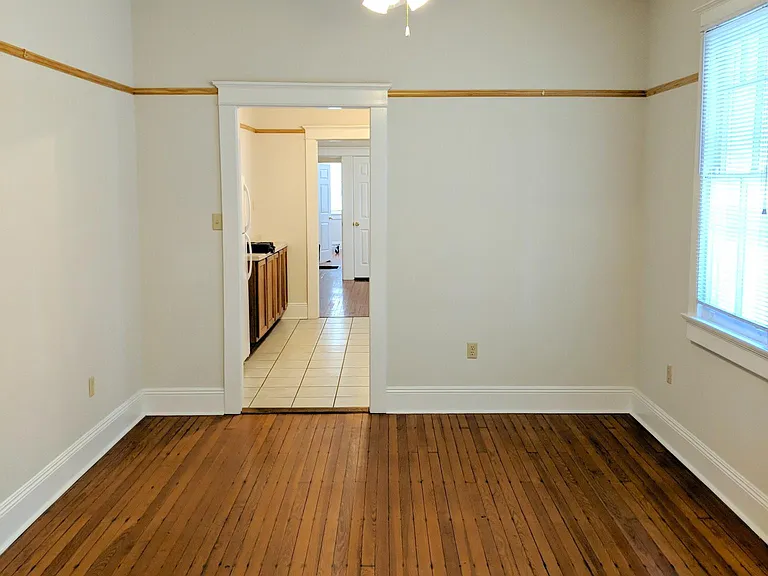 2429 Palmer Ave — Photo 4