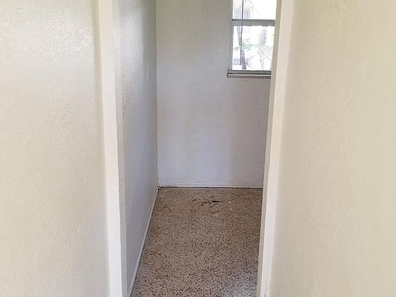 3rd image of 1236 NE 109th St #3