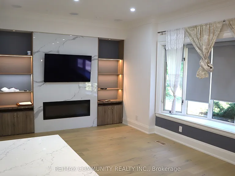 7 Denham Rd — Photo 2