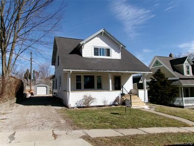 216 E Washington St, Howell, MI, 48843