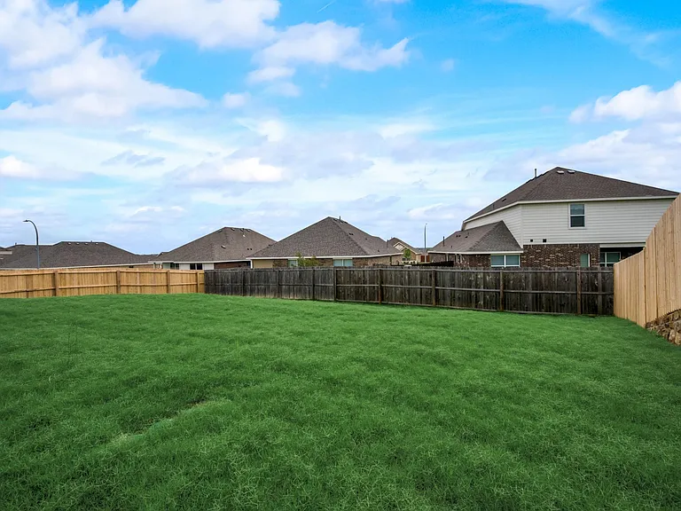 8445 Fawn Creek Dr — Photo 14
