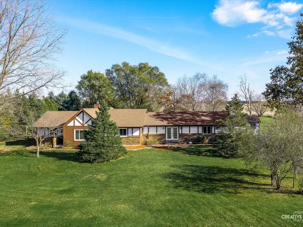 4N515 Pin Oak Ln, Maple Park, IL 60151