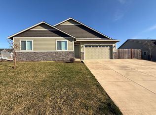 332 NE Pine St, Sublimity, OR 97385