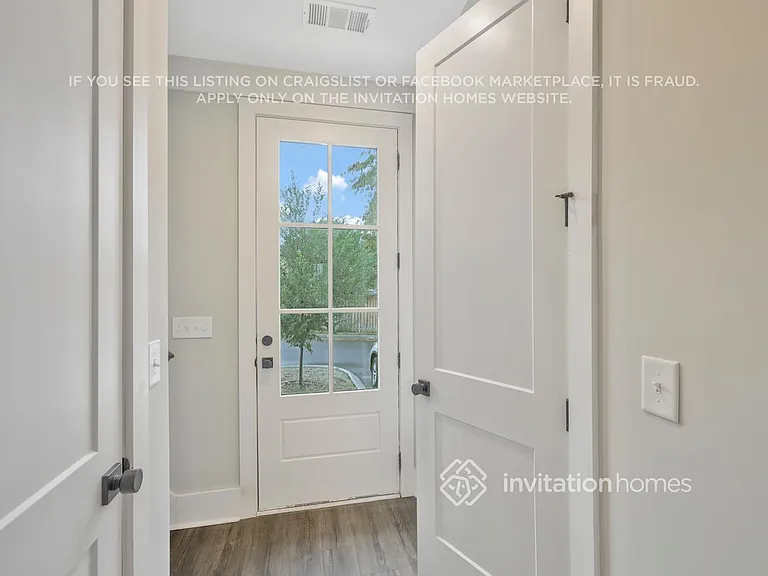 647 Vernon Ave #202 — Photo 14
