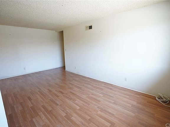 4th image of 18219 Via Dicha APT 4