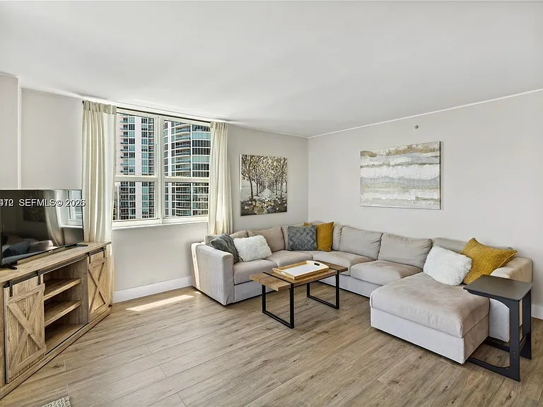 90 Alton Rd #1901 — Photo 2