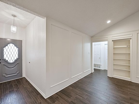 5th image of 2306 Lovell Ct