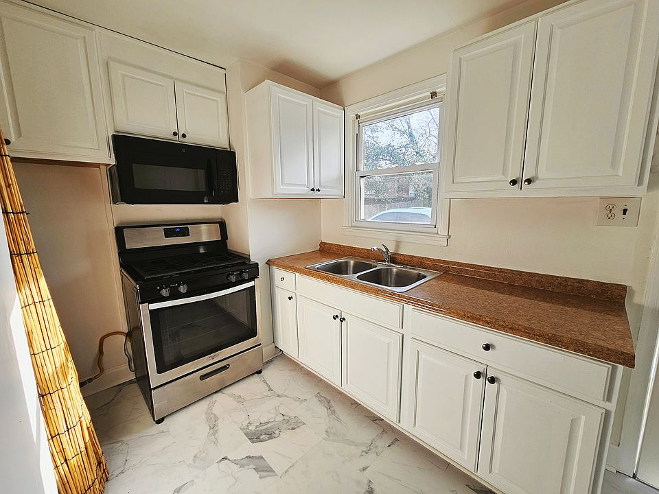 1st image of 1855 E Ocean View Ave APT 2