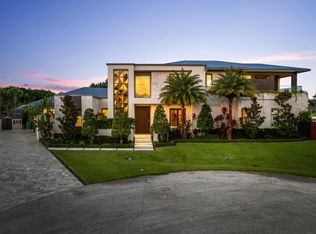 907 SW 37th Ct, Boynton Beach, FL 33435
