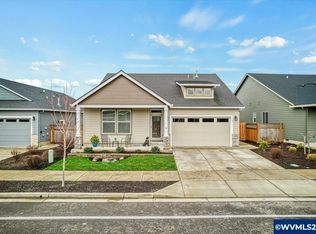 1071 Chestnut St, Independence, OR 97351