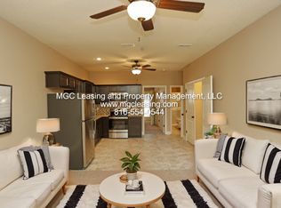 2145 SW Timbertrace Ln, Lees Summit, MO 64082