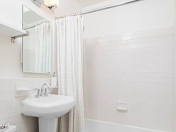 4th image of 164 8th Ave APT B