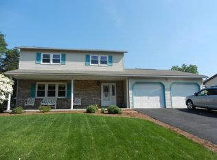 104 Tiffany Dr, Williamsport, PA 17701
