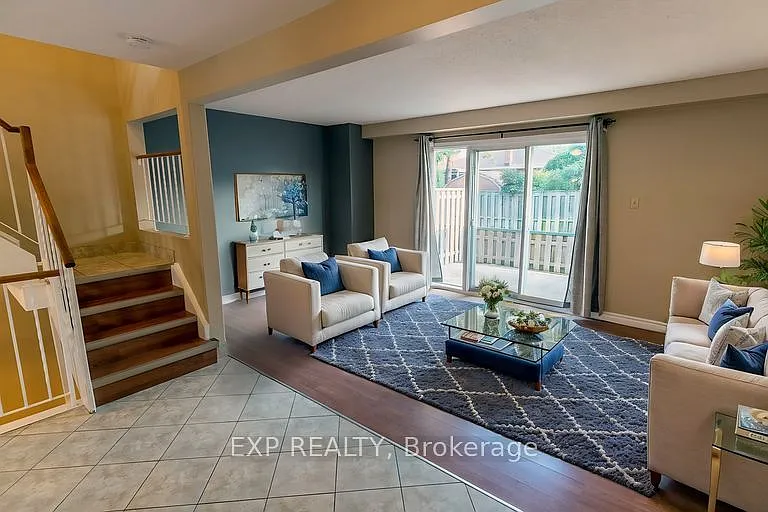 3 bed, $2,549 — Photo 2
