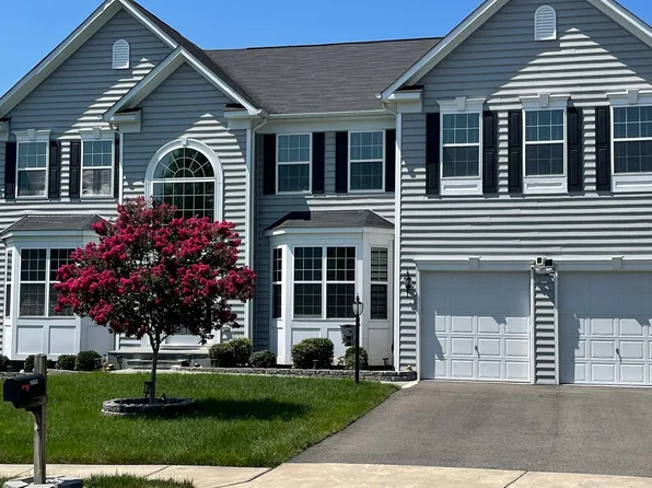 15833 Eagle Feather Dr, Woodbridge, VA 22191