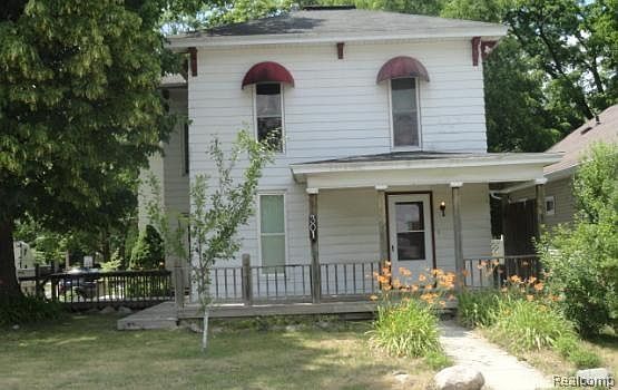 1st image of 301 N Saginaw St #2