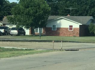 1304 Westlawn Ave, Prague, OK 74864