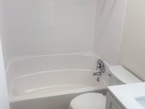 5th image of 8063 Redlands St APT 205