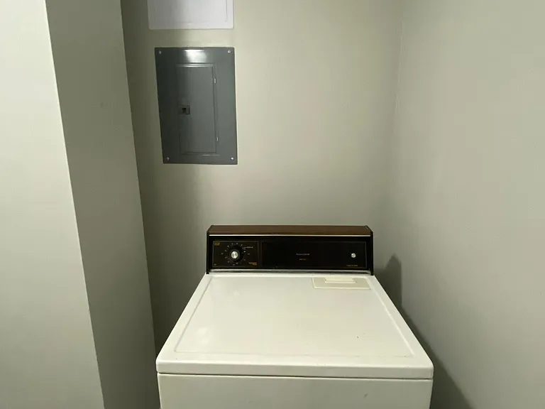 206 Oak St #1 — Photo 23