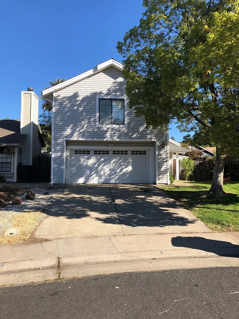 Gorgeous Home 3bedrooms, 2.5baths. — Photo 4