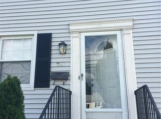 710 Reef Rd, Fairfield, CT 06824