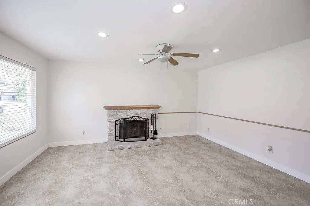 3 bed, 1783 sqft, $4,100 — Photo 3