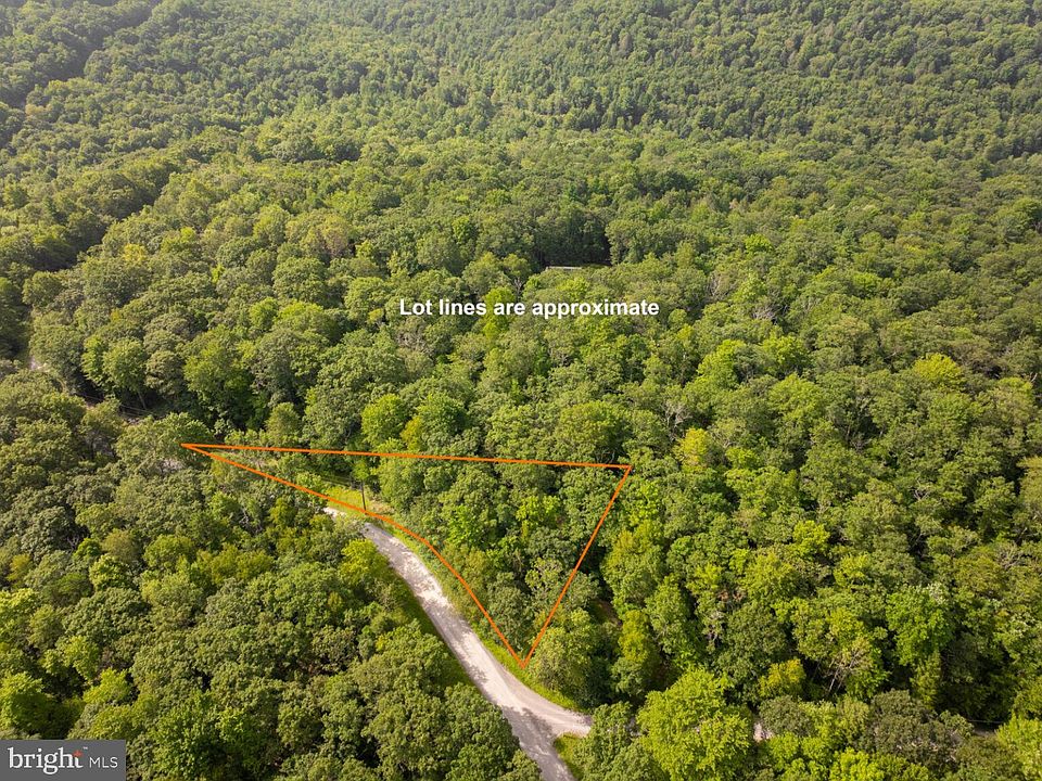 2nd image of 27 Stool Rock Rd