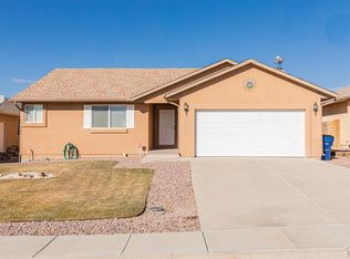 4233 Crestview Dr, Pueblo, CO 81008