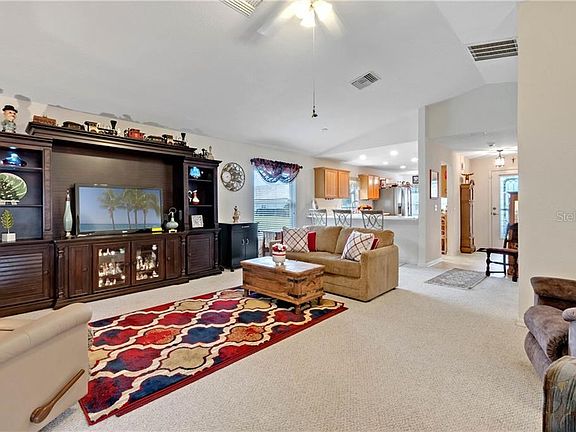 5th image of 548 Lake Suzanne Dr