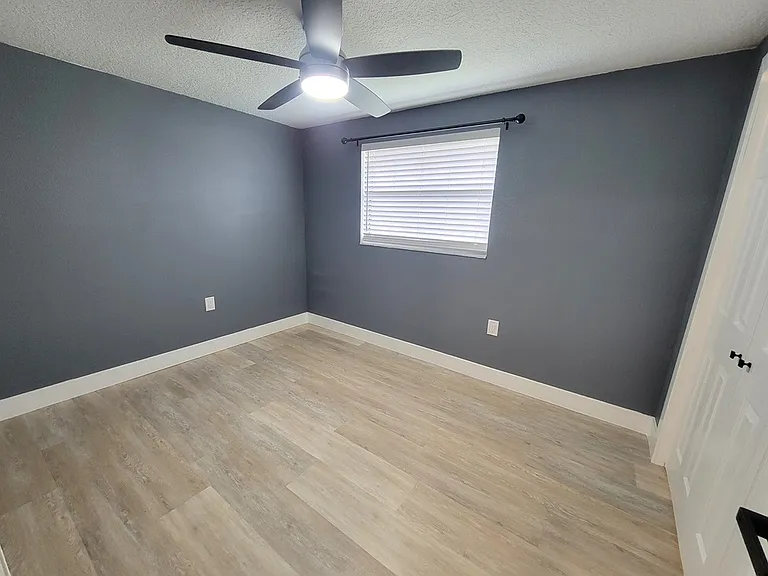 4944 Elkner St — Photo 12