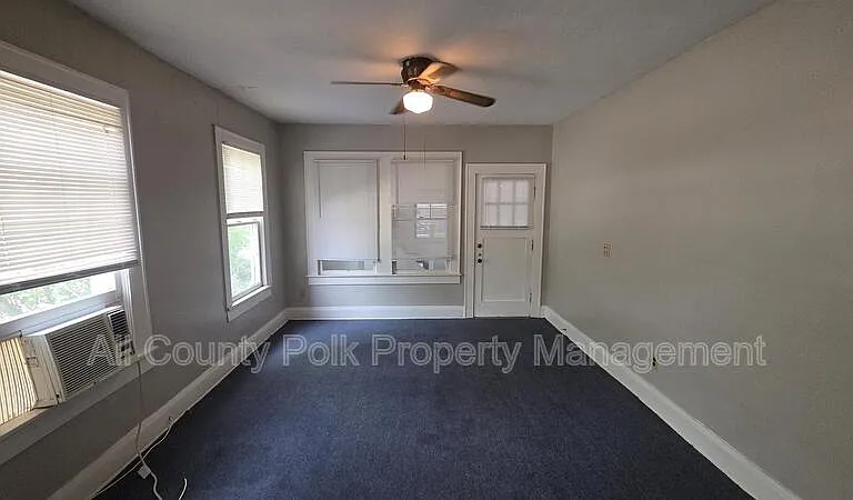 918 E Lime St #1 — Photo 5