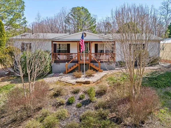 150 Katie Did Holler Ln, Walhalla, SC 29691