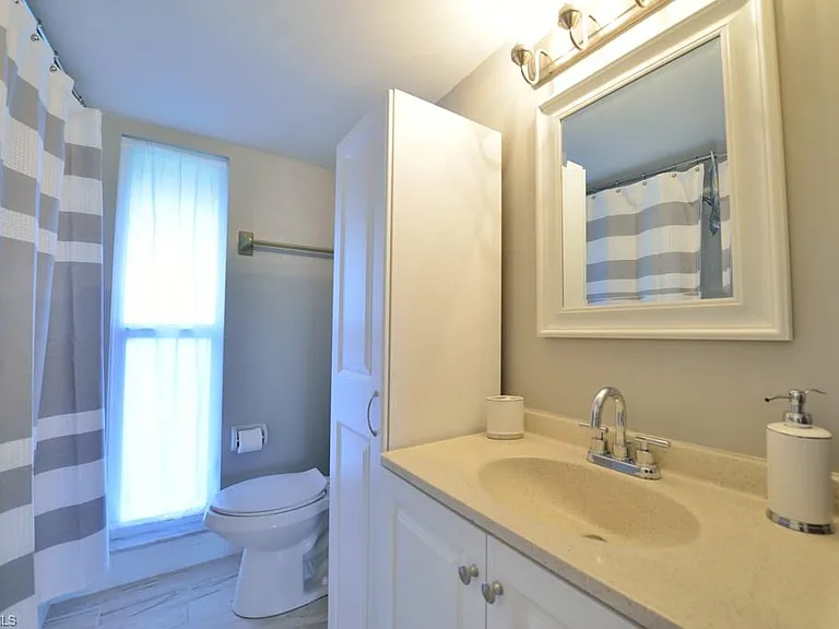 229 Palm Dr #2 — Photo 13