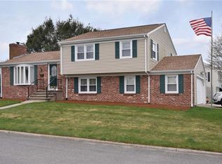 20 Fairbanks Ave, East Providence, RI 02914