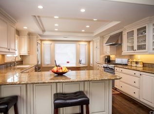 6542 E Kings Crown Rd, Orange, CA 92869