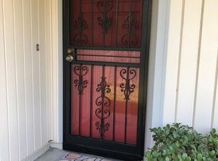 2317 Ironstone Dr E, Jacksonville, FL 32246