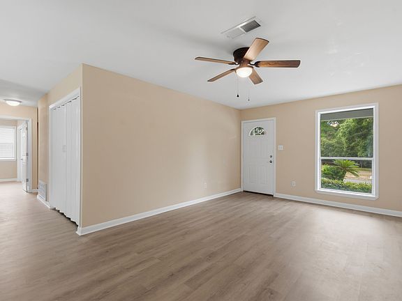 2nd image of 713 Lagoon Dr