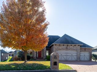 2414 E Academy St, Ozark, MO 65721