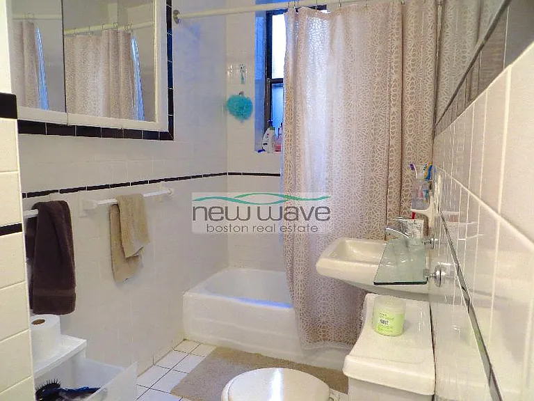 45 Westland Ave #13 — Photo 23