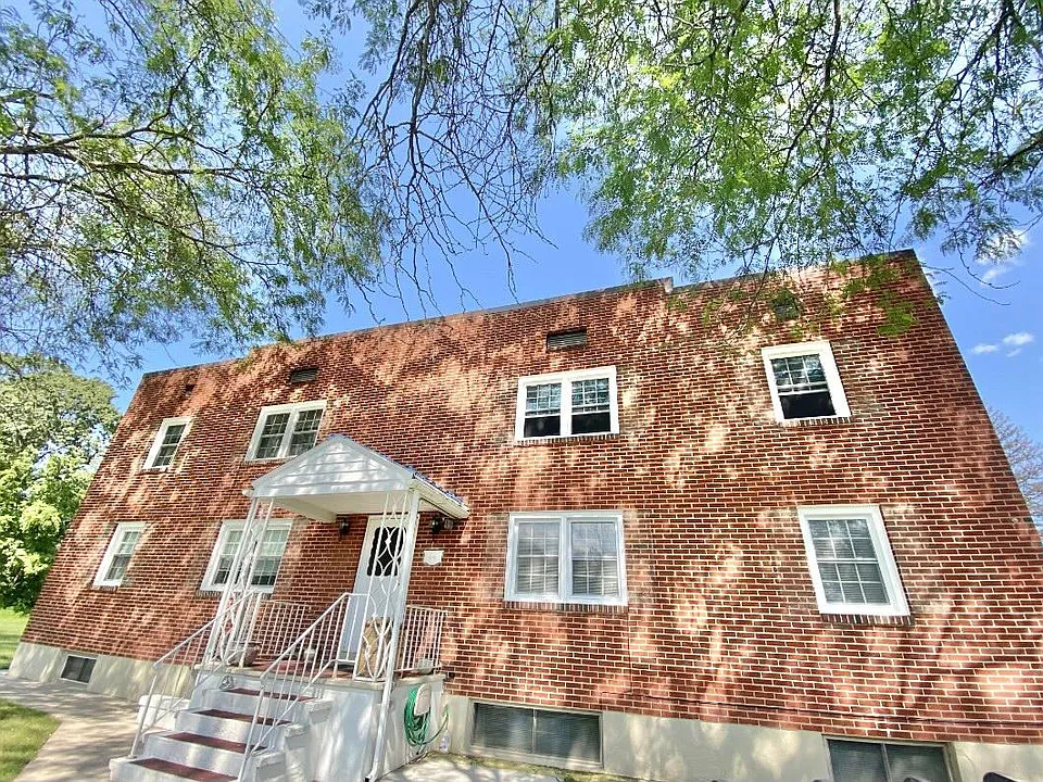 44 N Huntington Ave #2