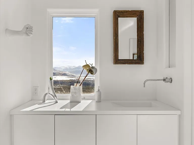 2103 Ten Peaks Mesa Rd — Photo 34